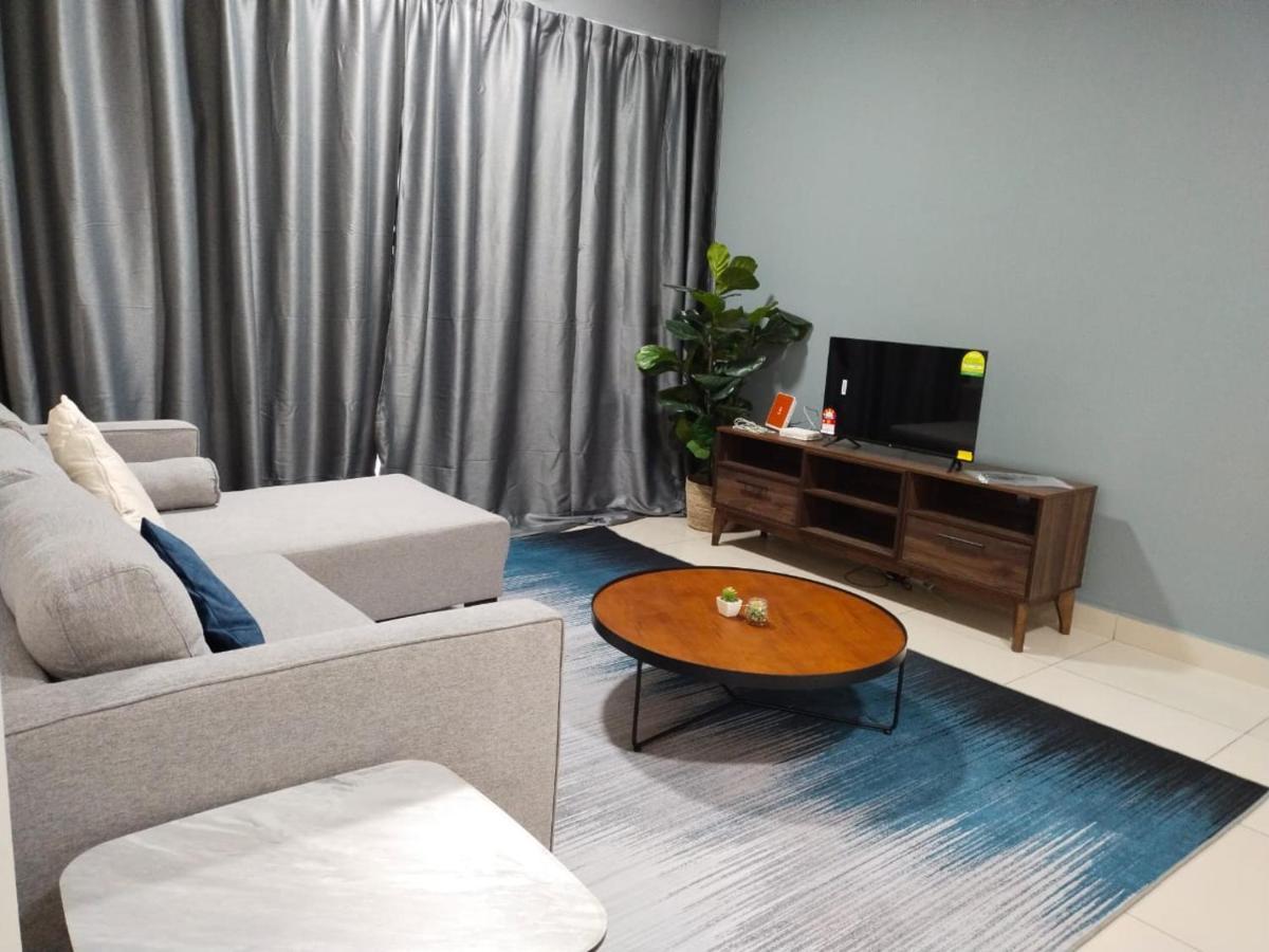 2 Bedrooms With Balcony@ Saville Cheras Bagian luar foto